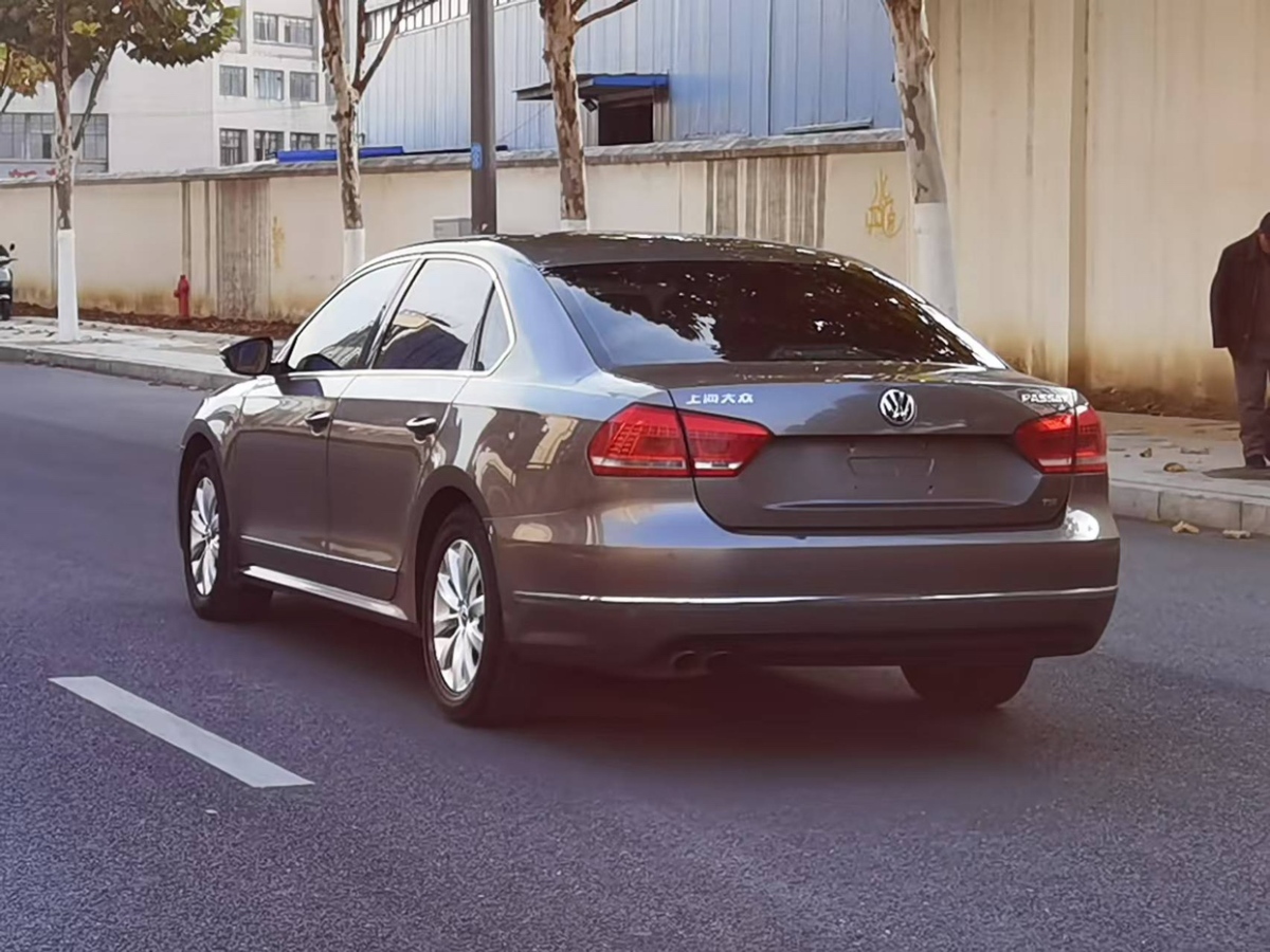 大眾 帕薩特  2014款 1.8TSI 自動尊榮版圖片