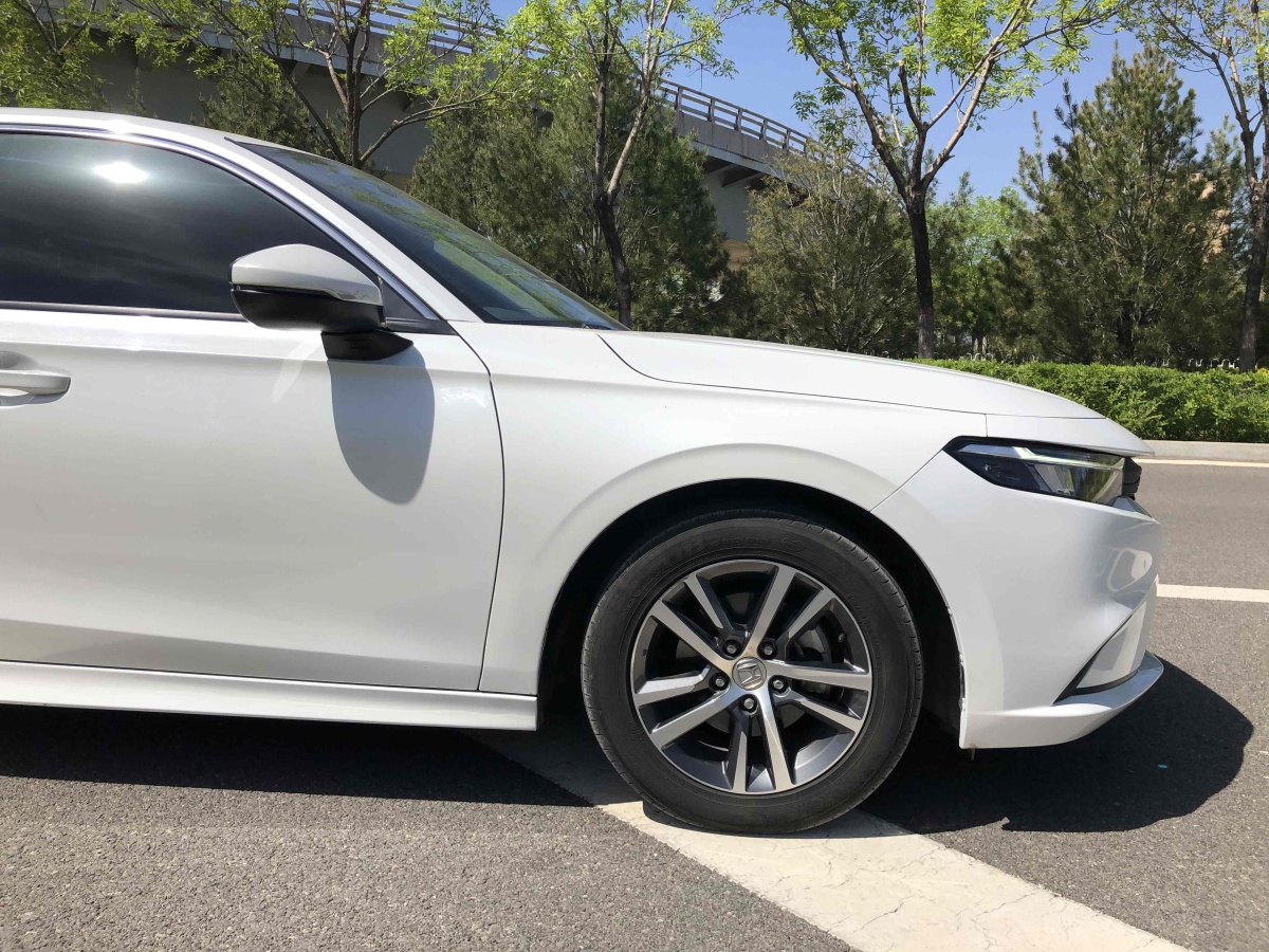 本田 型格  2023款 240TURBO CVT領(lǐng)先版圖片