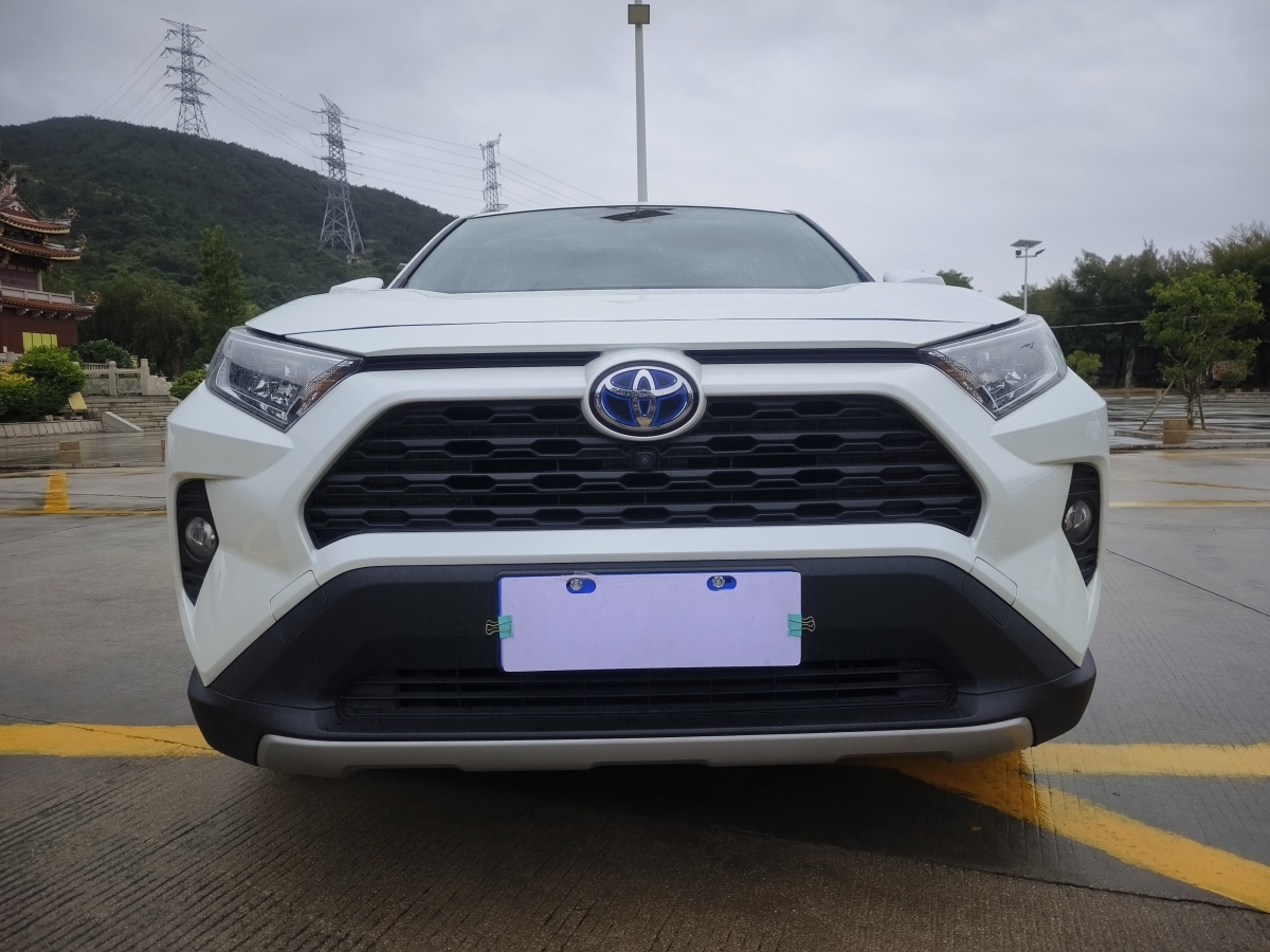 豐田 RAV4榮放  2021款 改款 雙擎 2.5L CVT四驅(qū)精英PLUS版圖片