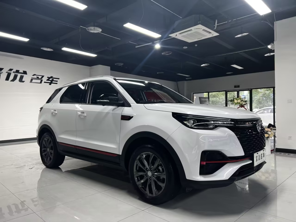 長(zhǎng)安 CS55 PLUS  2022款 藍(lán)鯨版 1.5T DCT尊貴型圖片