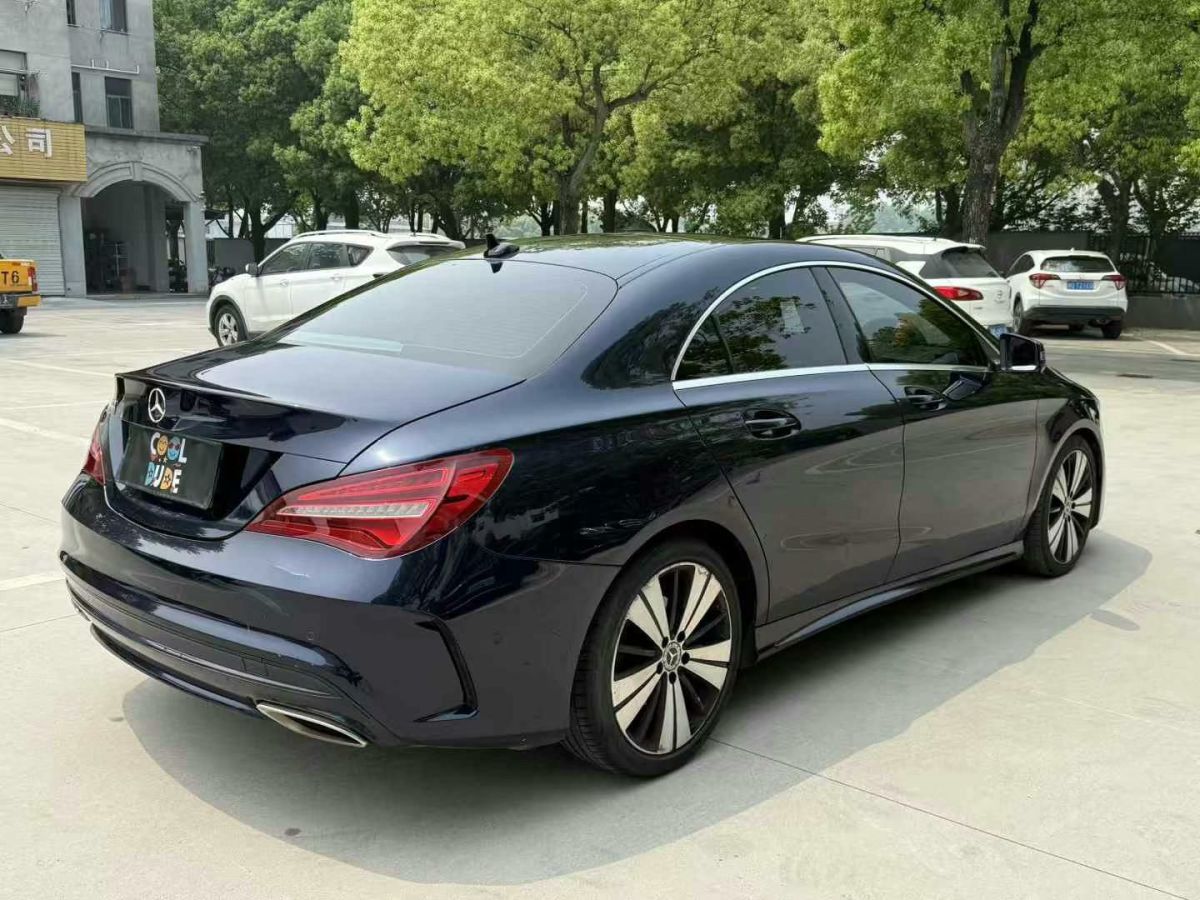 奔馳 奔馳CLA級  2017款 CLA 180圖片