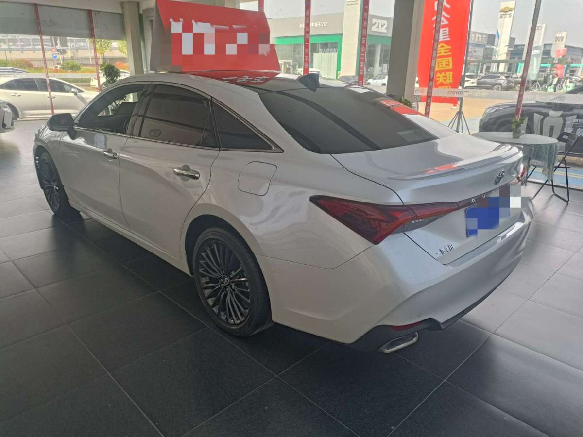 豐田 亞洲龍  2023款 2.5L 豪華版圖片