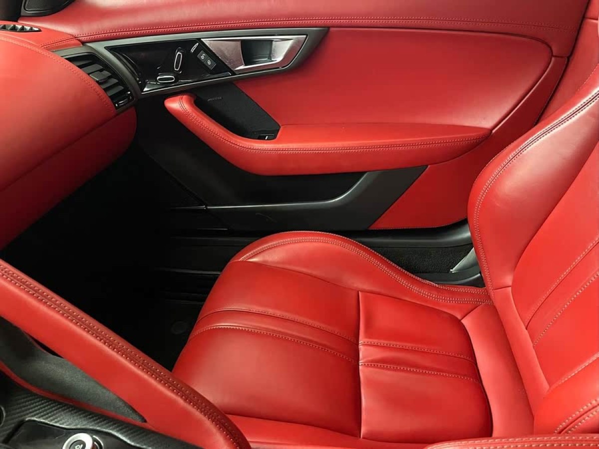 捷豹 F-TYPE  2015款 3.0T 硬頂版圖片