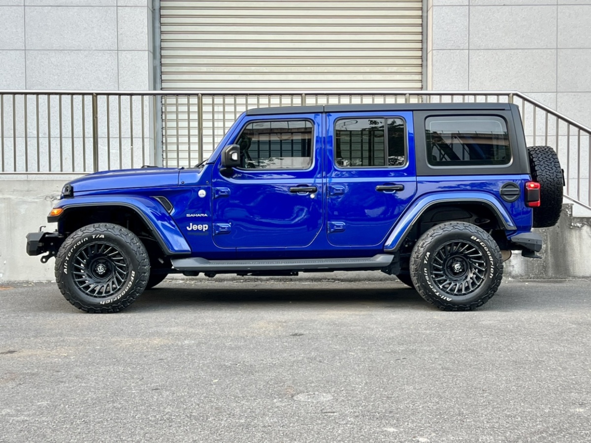 Jeep 牧馬人  2018款 2.0T Sahara 四門版圖片