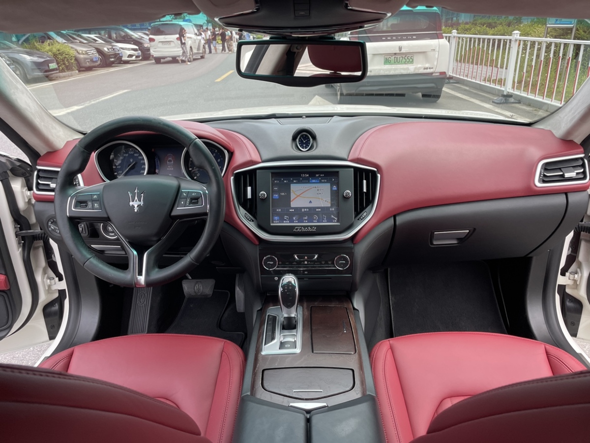 瑪莎拉蒂 Ghibli  2014款 3.0T 標(biāo)準(zhǔn)版圖片