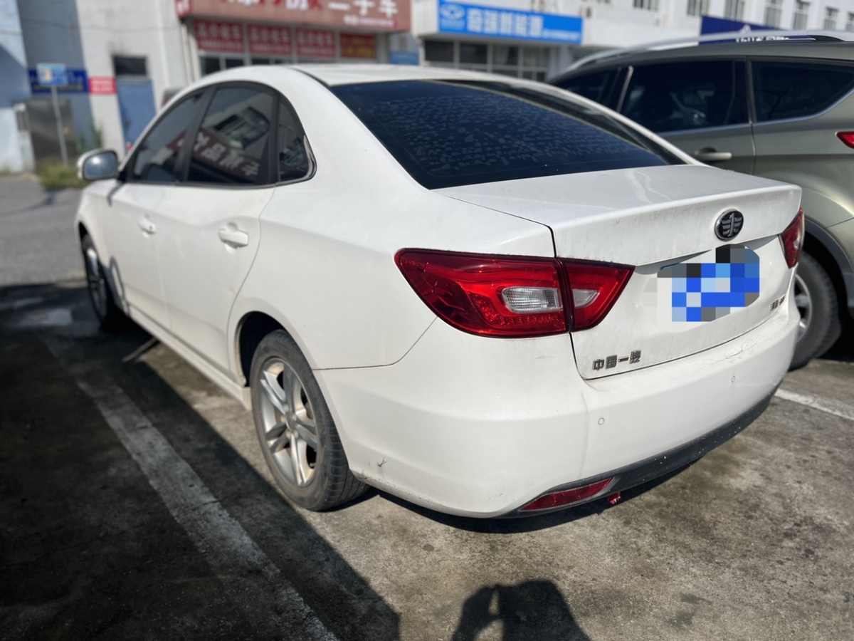 奔騰 B30  2016款 1.6L 手動舒適型圖片