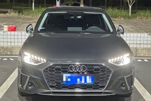 奥迪A4L 奥迪 40 TFSI 时尚动感型