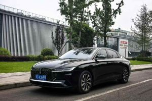 領(lǐng)航員 林肯 3.5T 伯爵特別版