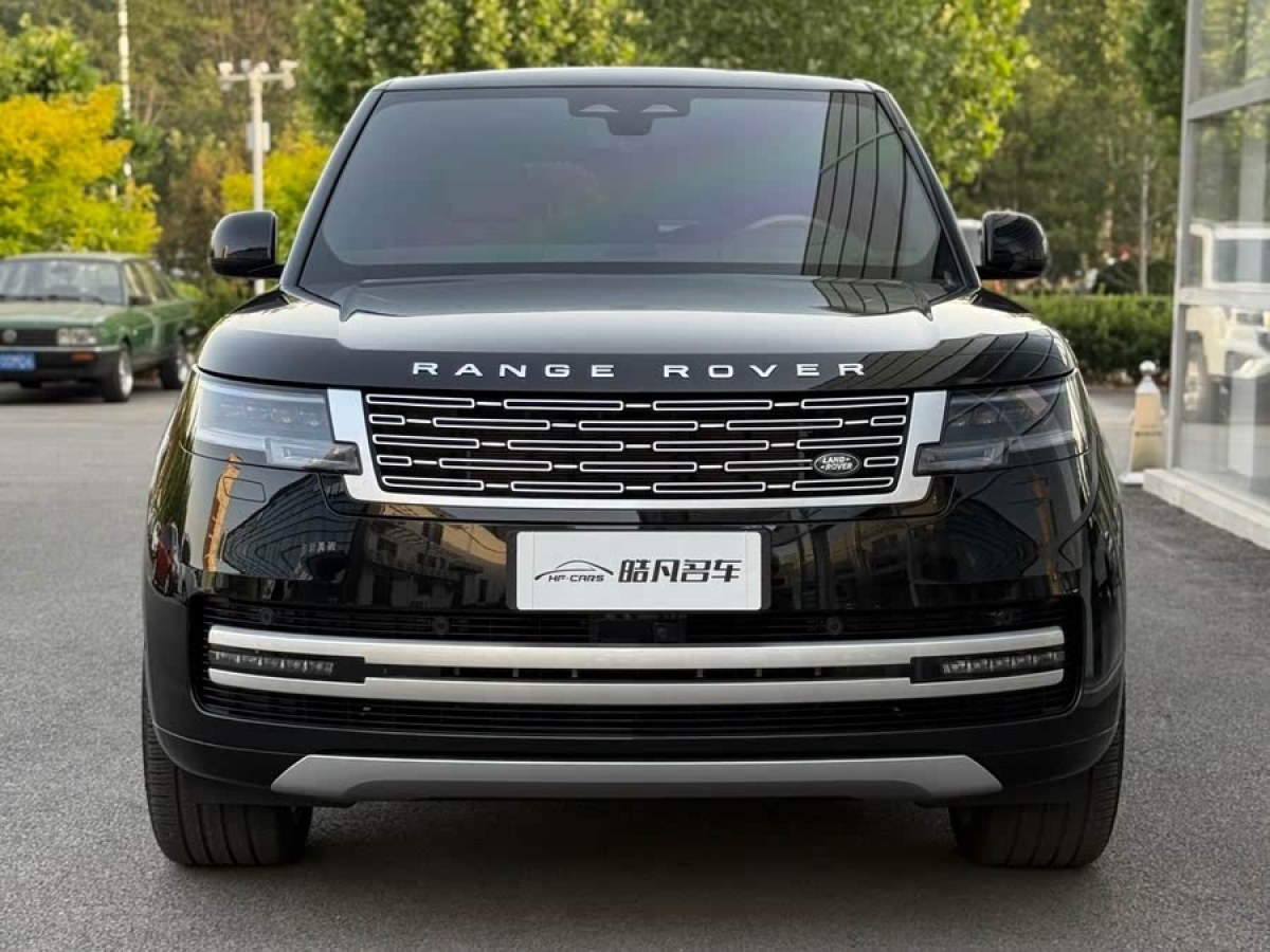 路虎 攬勝  2024款 3.0 L6 400PS 創(chuàng)世加長(zhǎng)版圖片