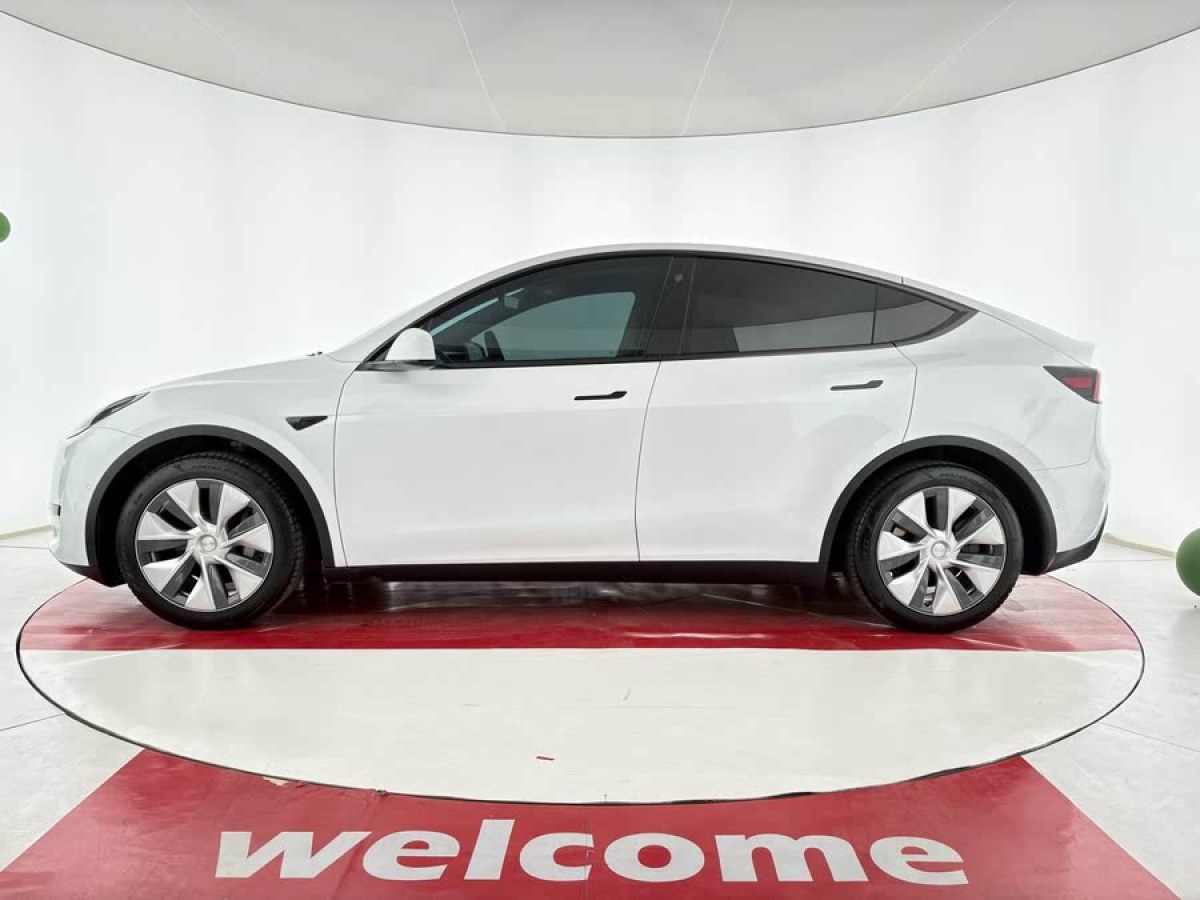 特斯拉 Model Y  2022款 改款 后輪驅(qū)動版圖片