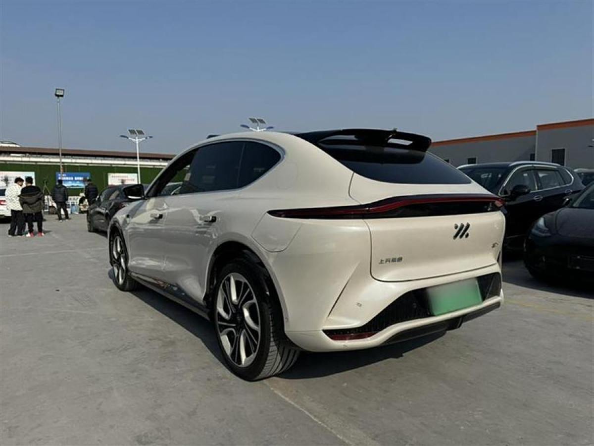 智己 智己LS7  2023款 100kWh Pro四驅(qū)版圖片