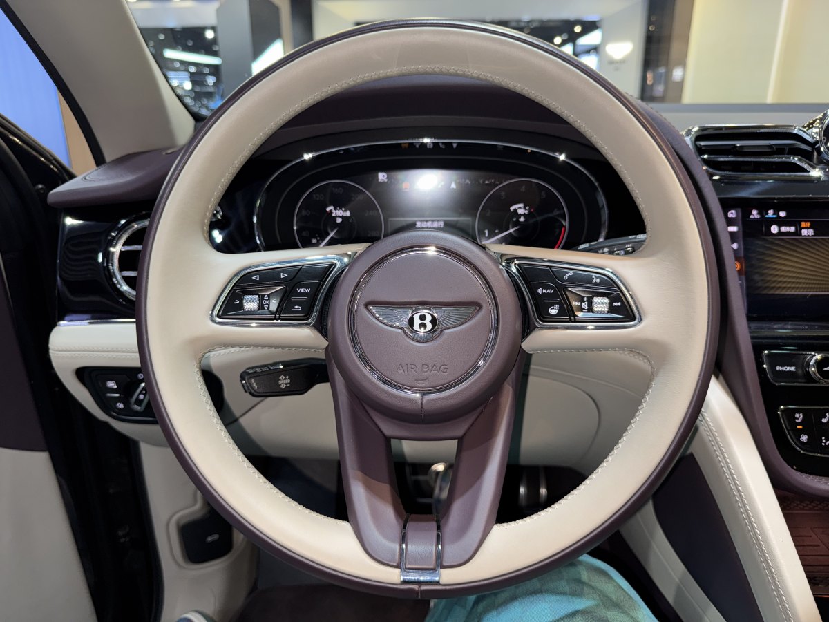 賓利 添越  2021款 4.0T V8圖片