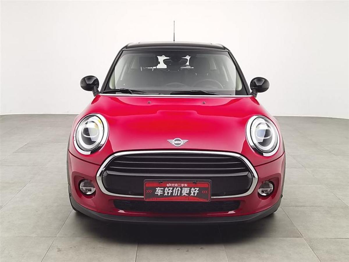 MINI MINI  2018款 1.5T COOPER 藝術(shù)家 五門版圖片