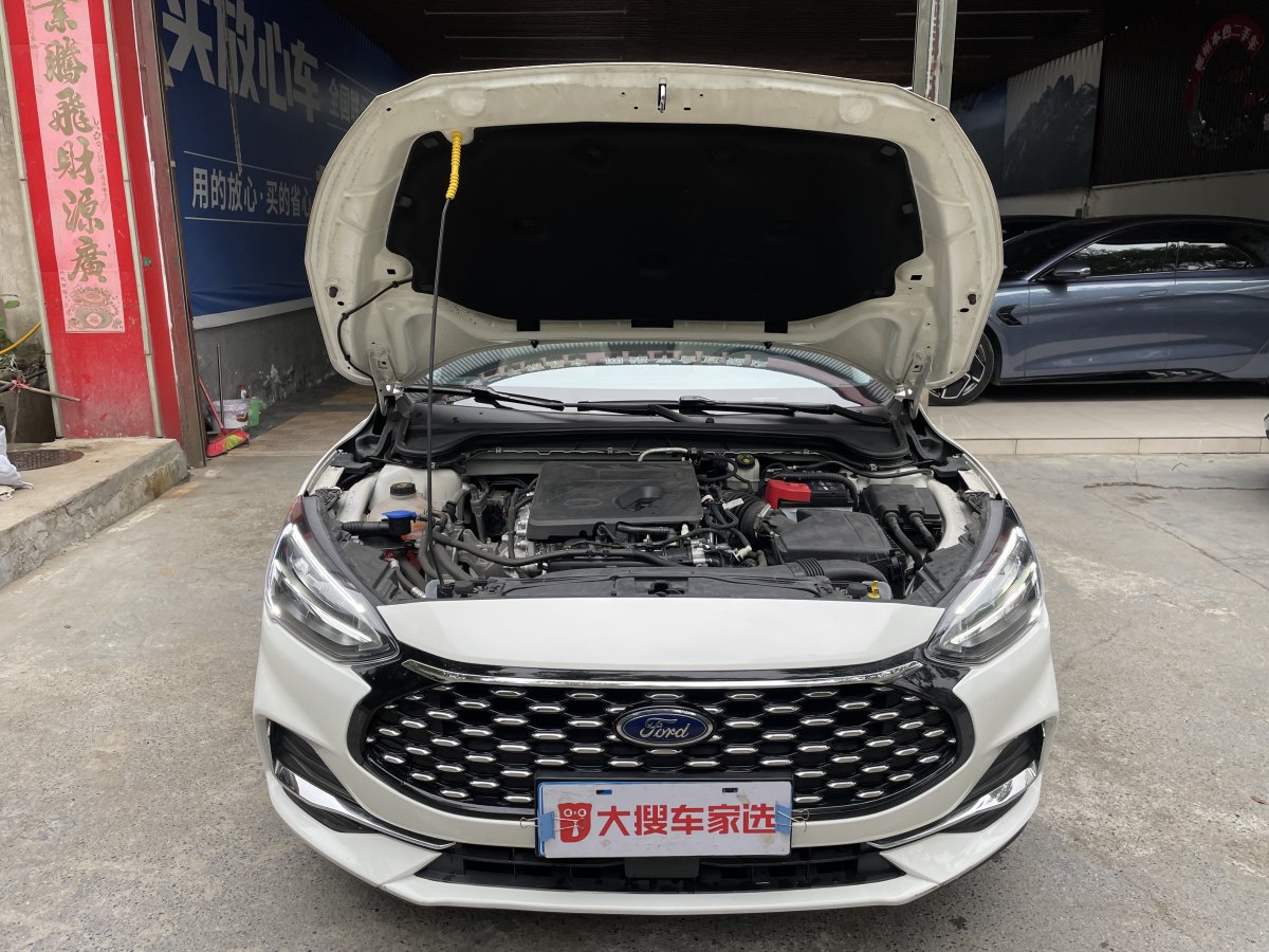 福特 ?？怂? 2021款 三廂 EcoBoost 180 自動(dòng)鋒潮型圖片