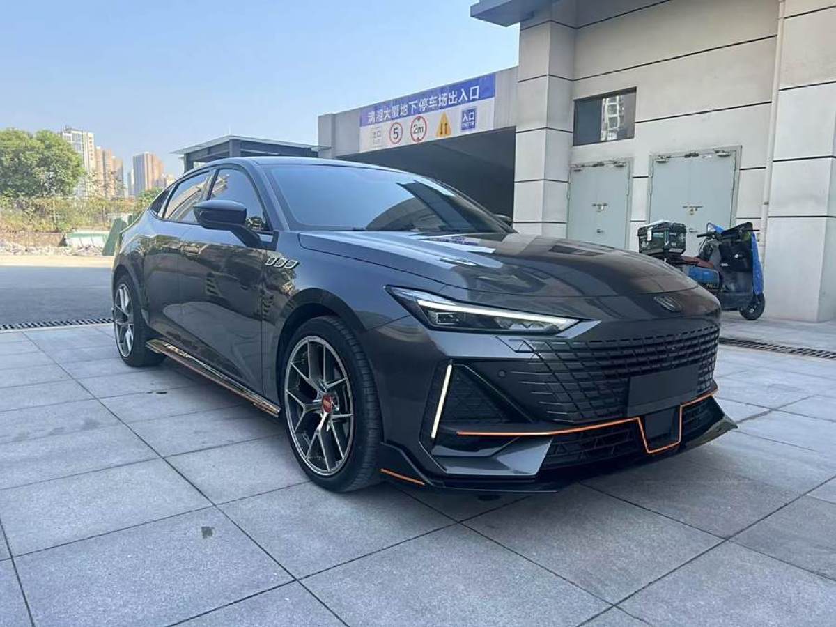 長(zhǎng)安 長(zhǎng)安UNI-V  2022款 1.5T 運(yùn)動(dòng)版圖片