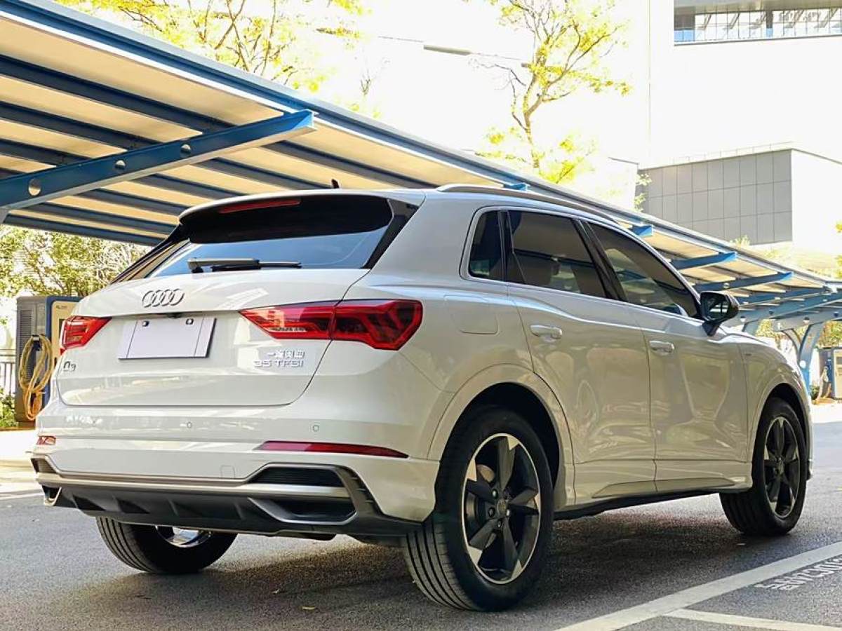 奧迪 奧迪Q3  2020款 35 TFSI 時(shí)尚動(dòng)感型圖片