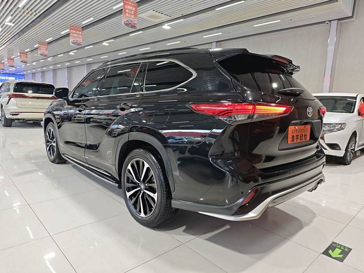 豐田 皇冠陸放  2022款 2.5L HEV四驅(qū)尊貴版圖片