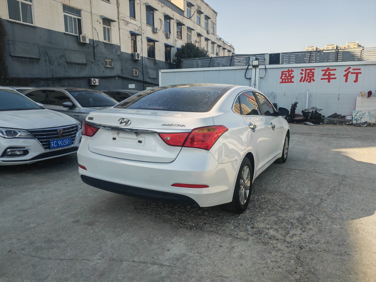 現(xiàn)代 名圖  2014款 1.8L 自動智能型GLS圖片