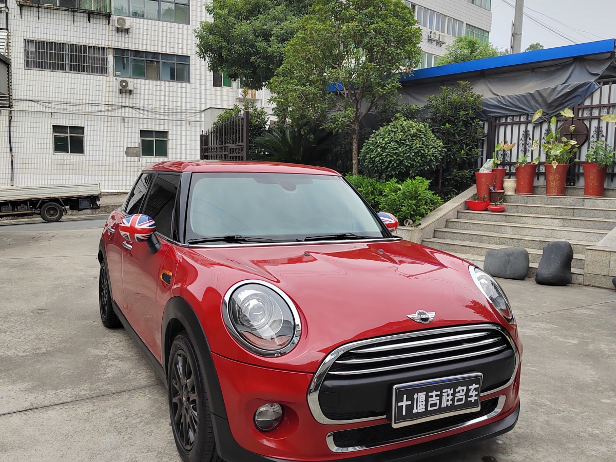 MINI MINI  2016款 1.2T ONE 先鋒派 五門版圖片