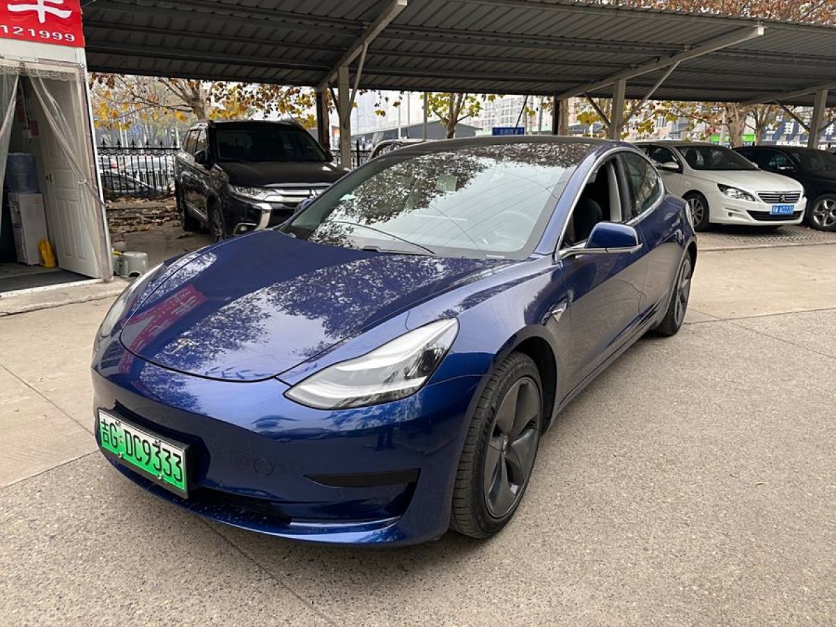 特斯拉 Model 3  2021款 改款 標(biāo)準(zhǔn)續(xù)航后驅(qū)升級版圖片