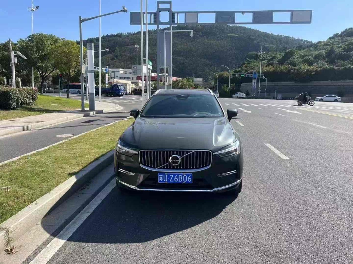 沃爾沃 XC60  2022款 B5 四驅(qū)智逸豪華版圖片