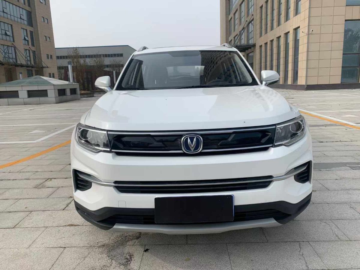 長(zhǎng)安 CS35 PLUS  2019款 1.6L 手動(dòng)新銳版圖片