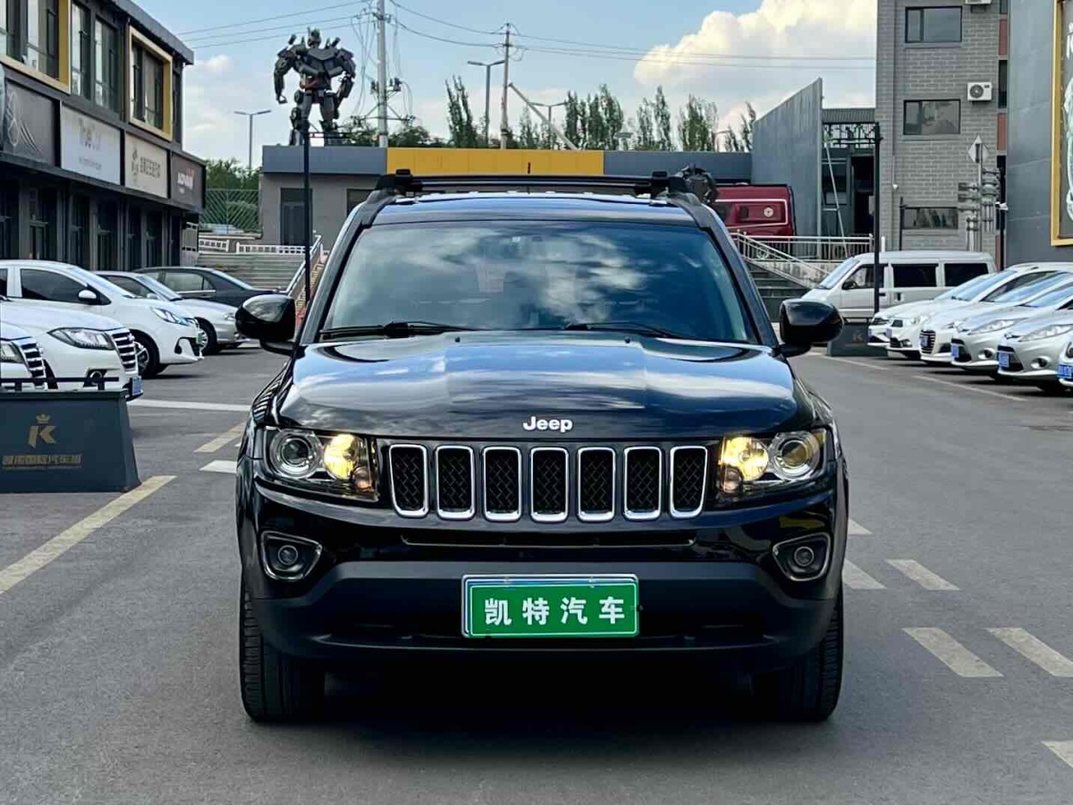 2016年12月Jeep 指南者  2014款 改款 2.4L 四驅(qū)舒適版