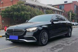 奔驰E级新能源 奔驰 E 350 e L 插电式混合动力轿车