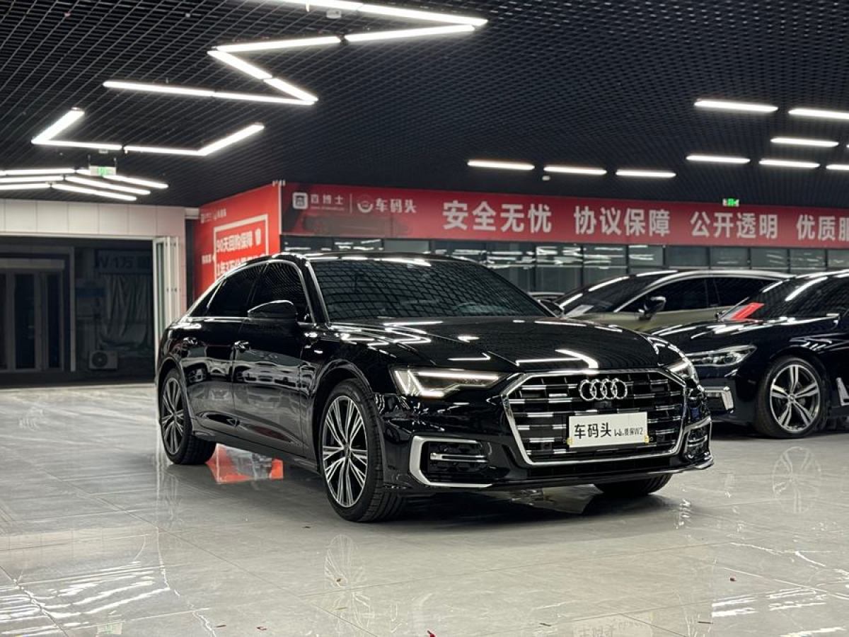 奥迪 奥迪A6L  2023款 改款 45 TFSI quattro 臻选动感型图片