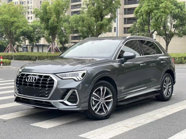 奥迪 奥迪Q3  2020款 35 TFSI 时尚动感型