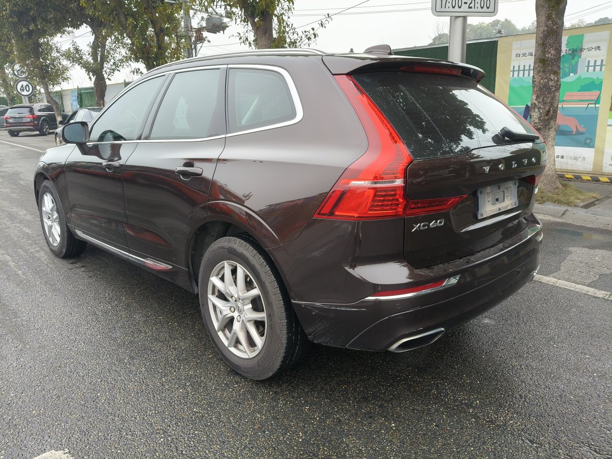 沃爾沃 XC60  2020款 T5 四驅(qū)智逸豪華版圖片