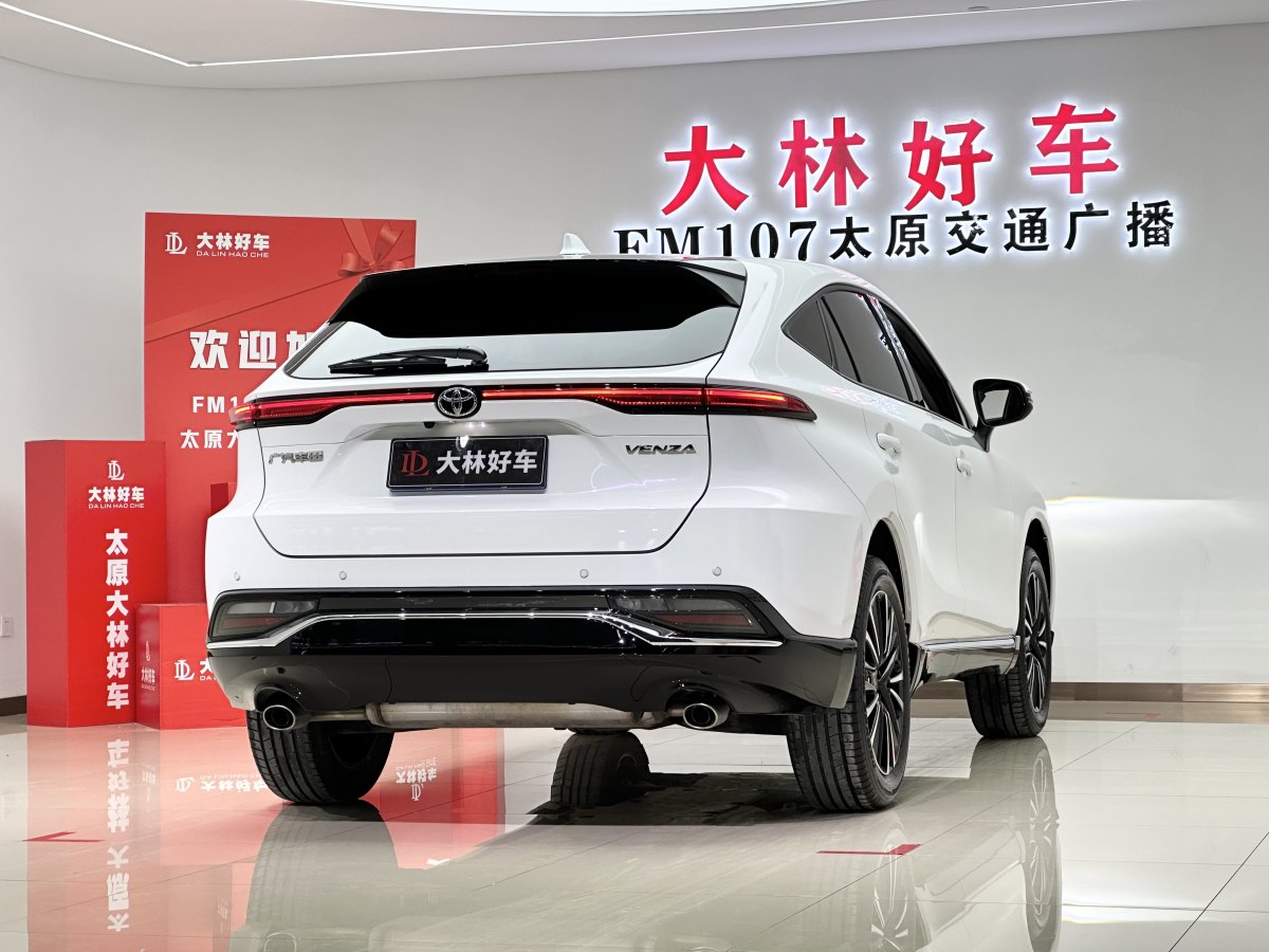 丰田 威飒  2022款 2.0L CVT两驱尊贵版图片