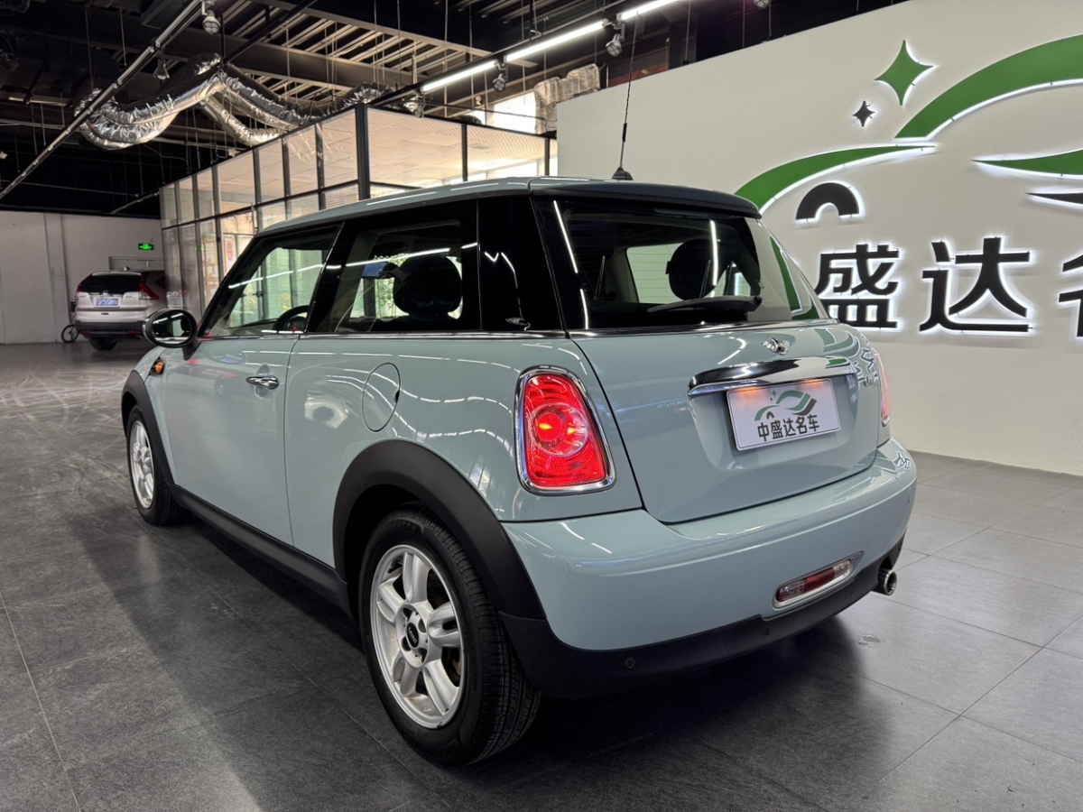 2014年04月MINI MINI  2013款 1.6L ONE 限量第一款