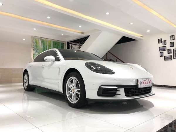 保时捷 Panamera  2017款 Panamera 行政加长版 3.0T