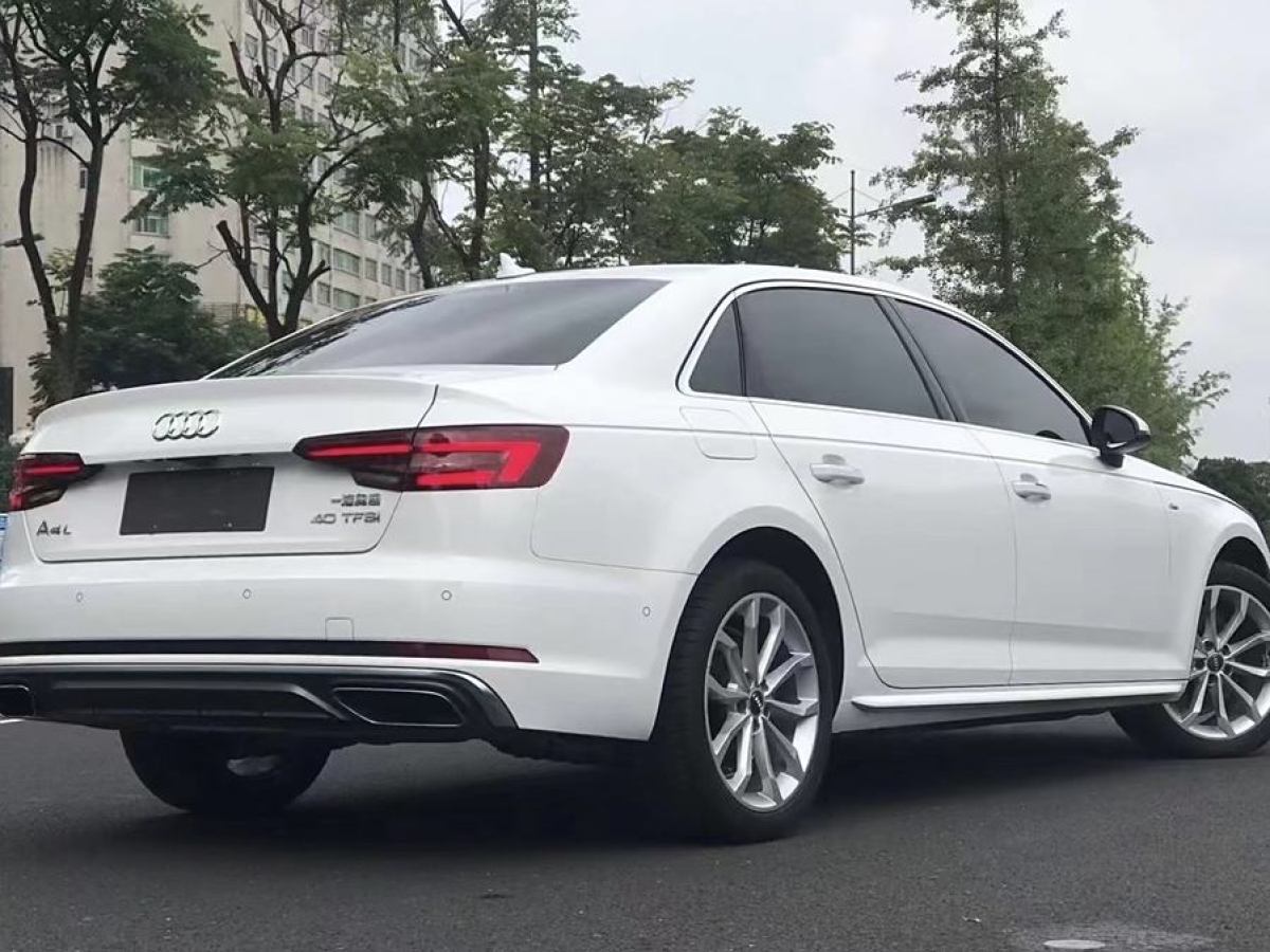 2020年12月奧迪 奧迪A4L  2019款 40 TFSI 時尚型 國VI