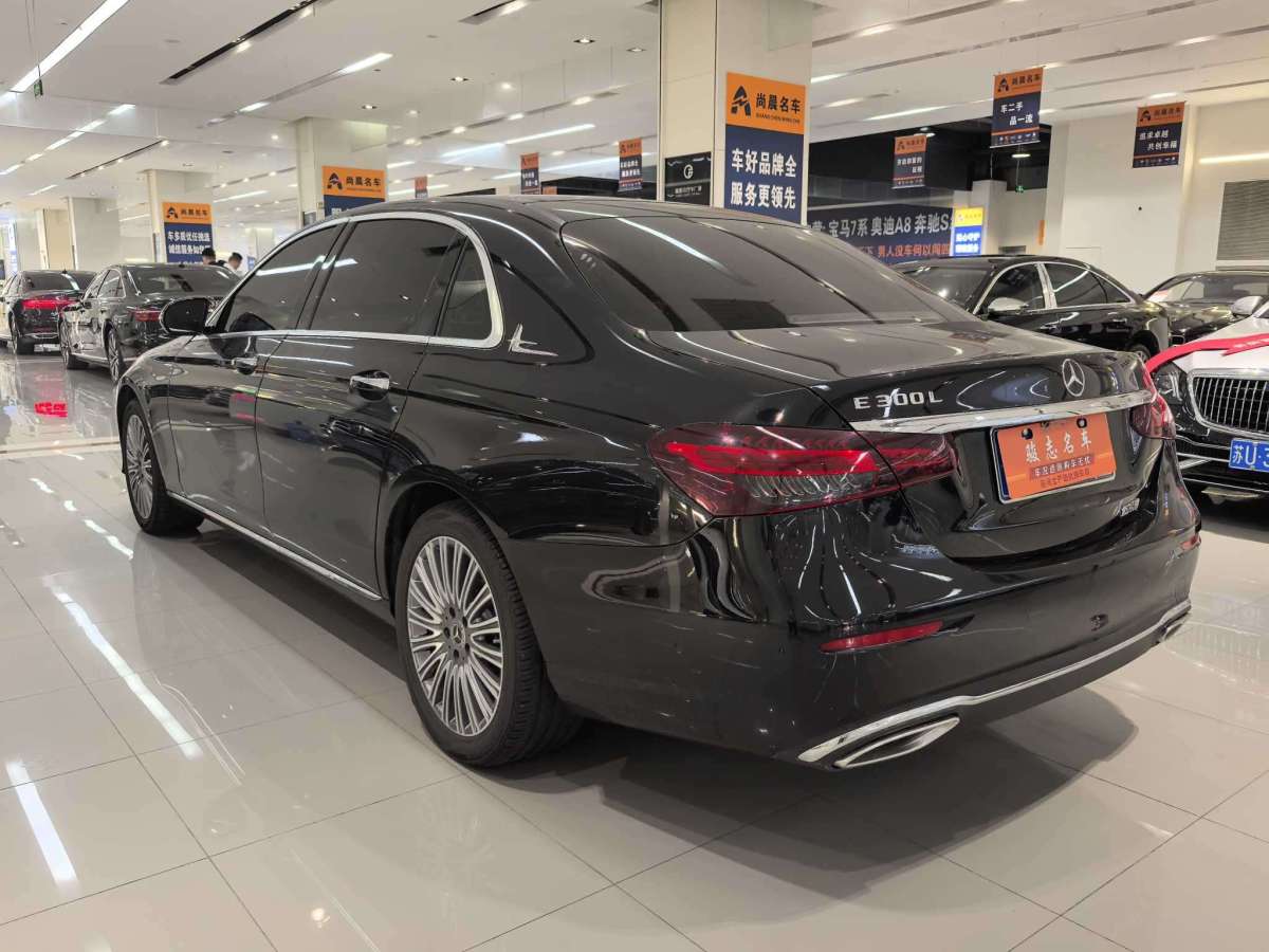 奔馳 奔馳E級(jí)  2022款 E 300 L 豪華型圖片