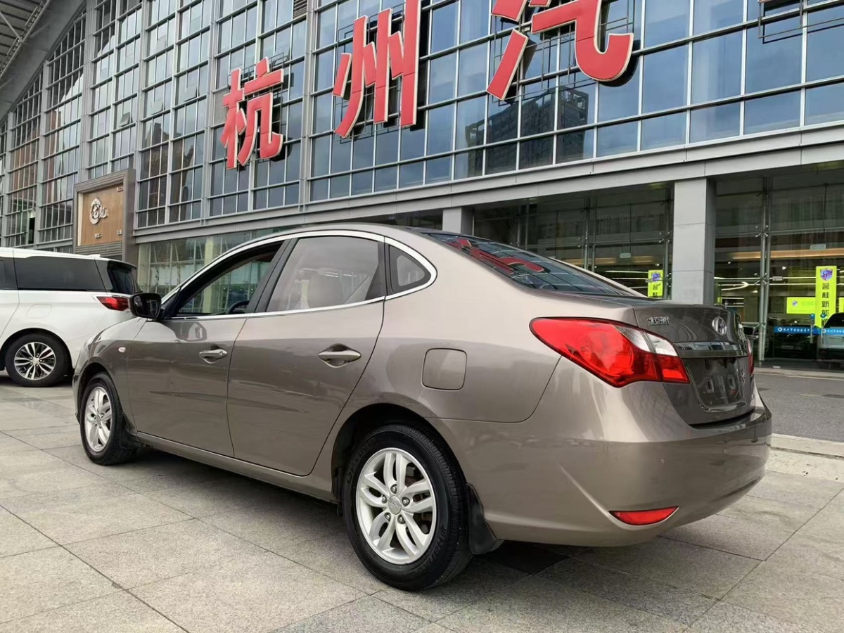 现代 悦动  2011款 1.6L 自动舒适型图片