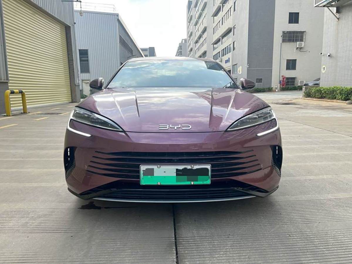 比亞迪 海豹  2023款 DM-i 1.5L 121km 尊貴型圖片