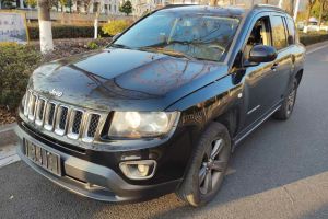 指南者 Jeep 2.0L 兩驅(qū)豪華版