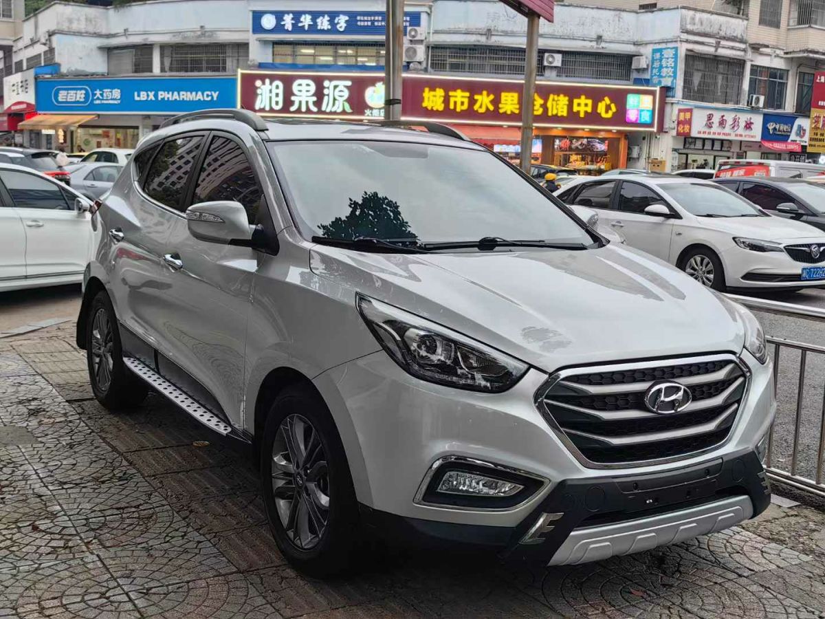 現(xiàn)代 ix35  2015款 2.0 GLS 四驅(qū)智能型圖片