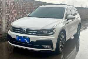 途觀L 大眾 改款 330TSI 自動(dòng)兩驅(qū)R-Line越享版