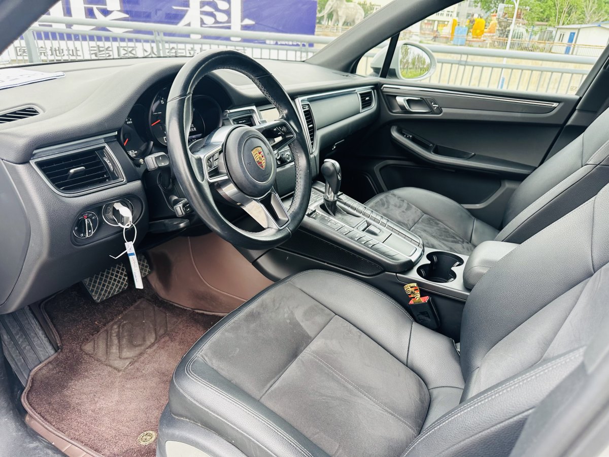 保時(shí)捷 Macan  2014款 Macan 2.0T圖片