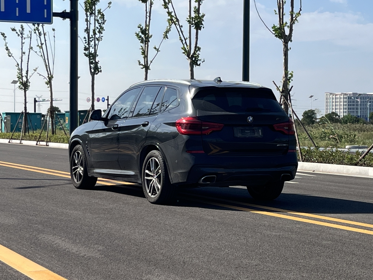 寶馬 寶馬X3  2019款  xDrive30i 領(lǐng)先型 M運動套裝圖片