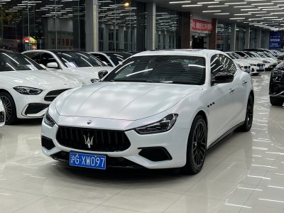 2017年3月 瑪莎拉蒂 Ghibli 3.0T 標(biāo)準(zhǔn)版圖片