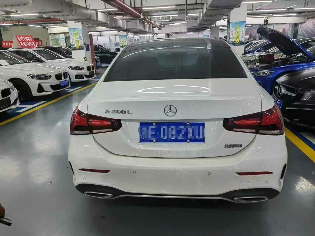 奔馳 邁巴赫S級(jí)  2023款 S 680 4MATIC Haute Voiture 限量高定版圖片