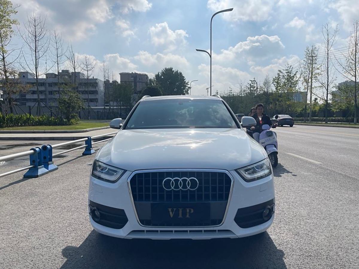 奧迪 奧迪Q3  2015款 35 TFSI quattro百萬紀念進享型圖片