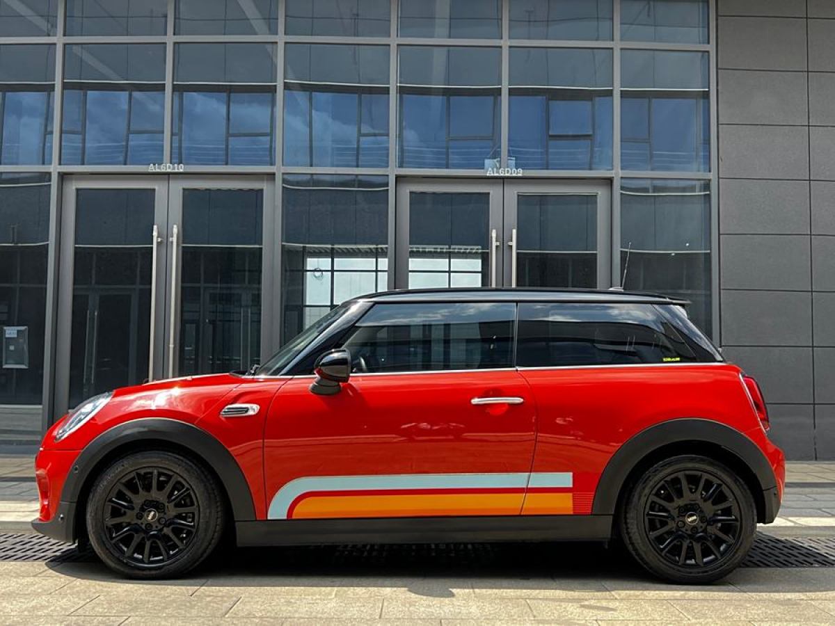 MINI MINI  2019款 1.5T COOPER 經(jīng)典派圖片