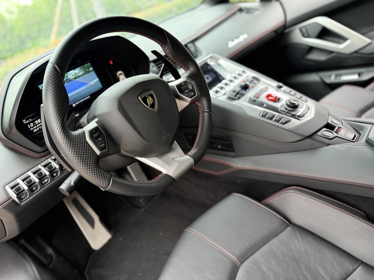 蘭博基尼 Aventador  2017款 Aventador S圖片