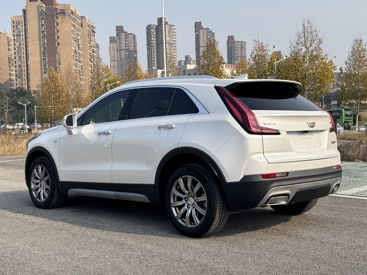 凱迪拉克 XT4  2018款 28T 兩驅(qū)領(lǐng)先型圖片