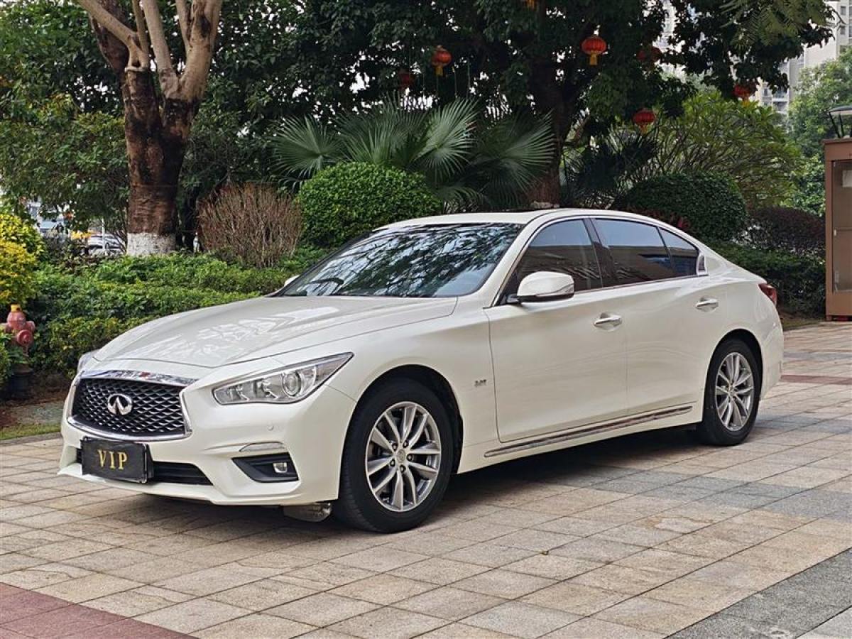 英菲尼迪 Q50L  2021款 2.0T 舒適版圖片